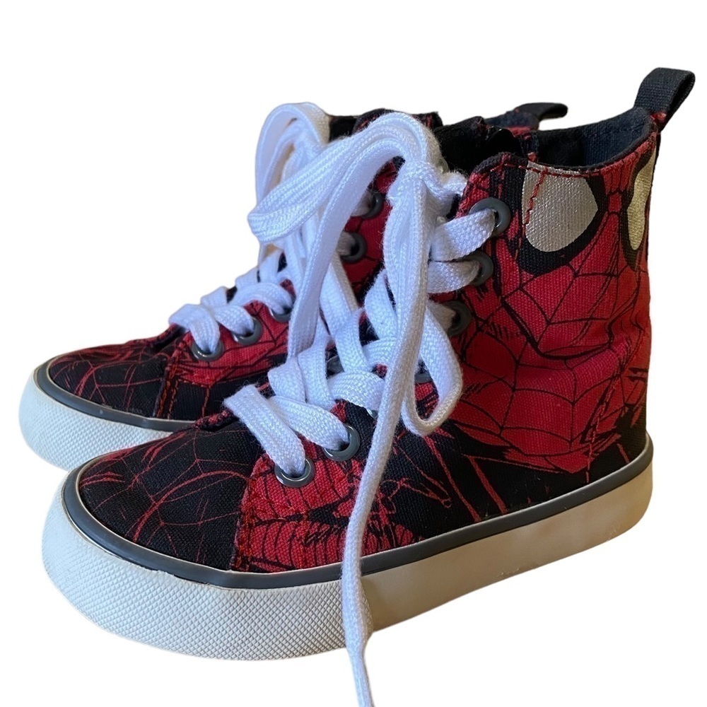 GAP Spider-Man MARVEL high top sneakers size 6 toddler